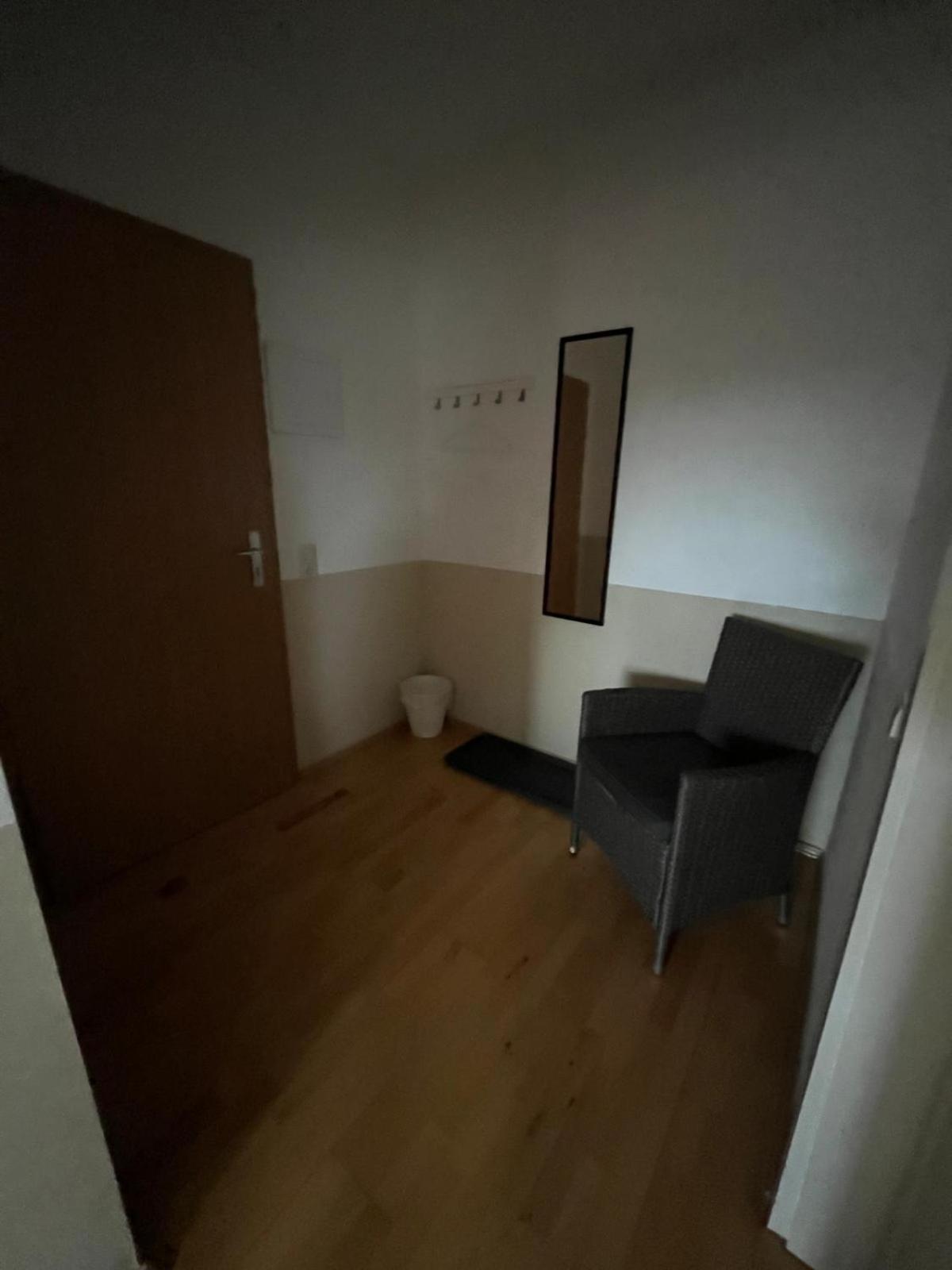 Doppelzimmer, Tv- Bad, Kuehlschrank- Parkplatz-17 Meine Exterior photo