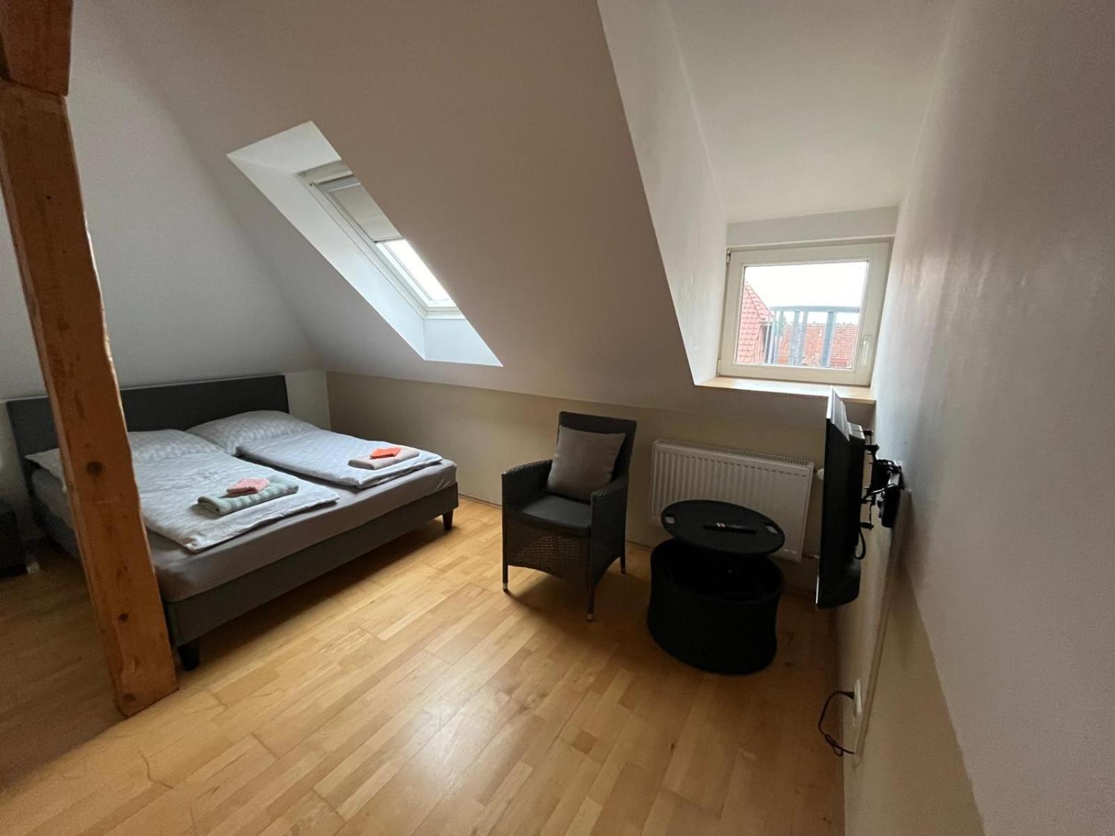Doppelzimmer, Tv- Bad, Kuehlschrank- Parkplatz-17 Meine Exterior photo